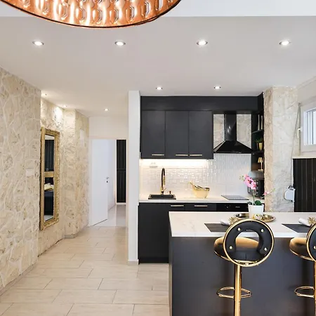 アパート Elizabeth ビオグラード・ナ・モル