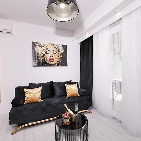 Elizabeth * Biograd Na Moru