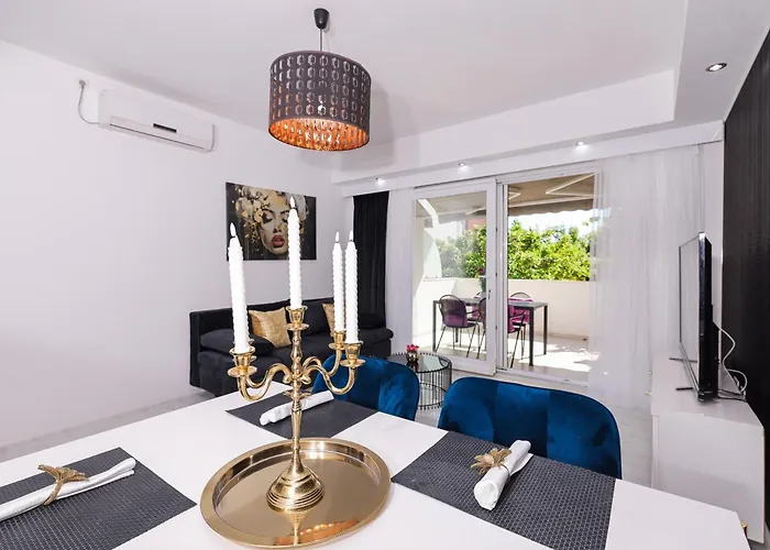 Elizabeth 아파트 *