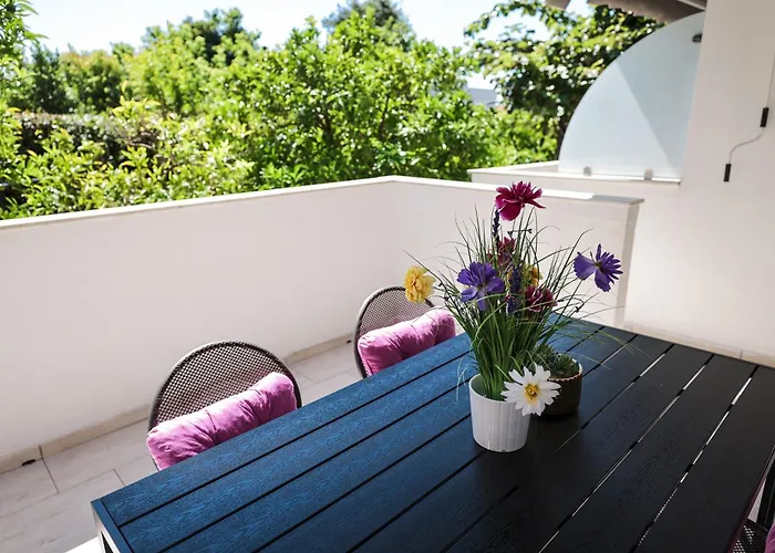 Elizabeth Apartman